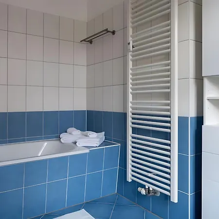 Lindner 2 Weimar (Thuringia)